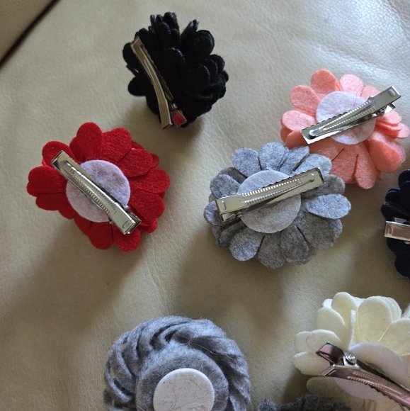 Lot of Floral Hair Clips Fabric Colors 9 Accessories plus 2 Red Purple Blue Gray - Picture 3 of 14